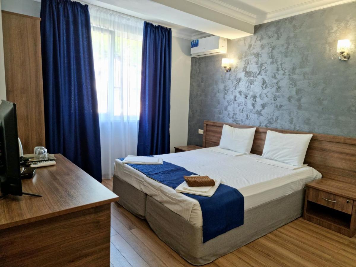 Nobi Guest House ガグラ エクステリア 写真