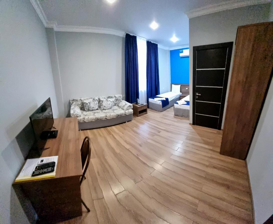 Nobi Guest House ガグラ エクステリア 写真